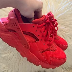 Red Nike huaraches